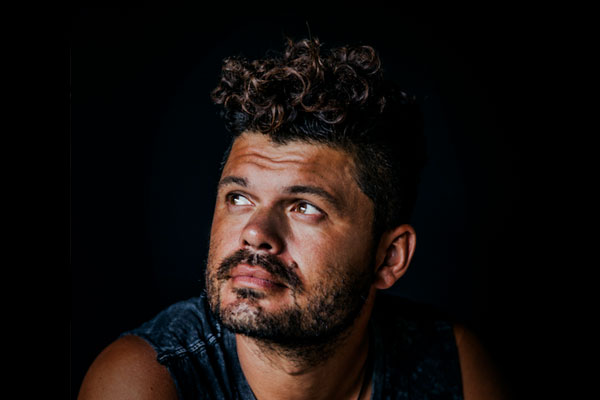 ASH GRUNWALD TOURS NEW SINGLE